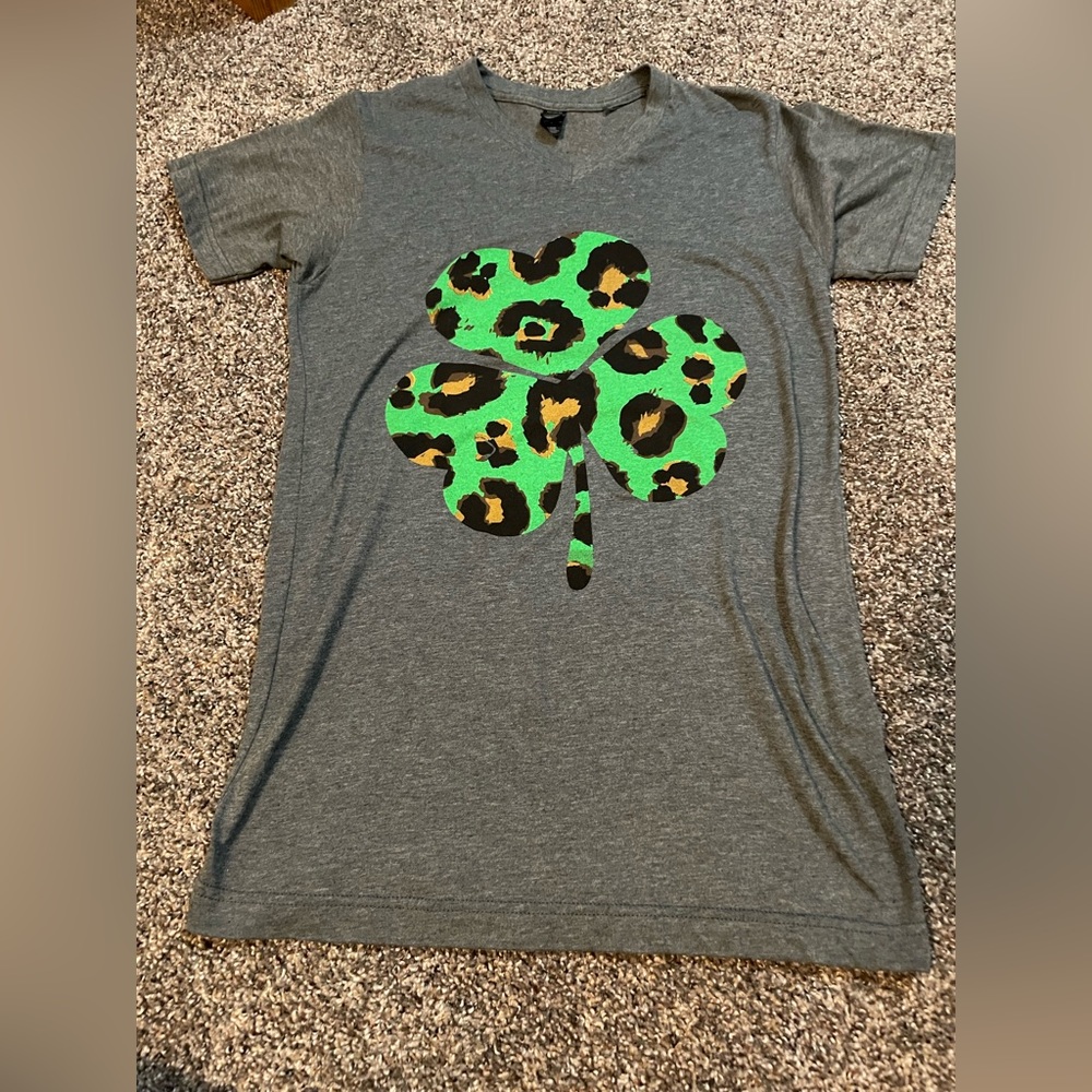 St. patty & cheetah tshirt